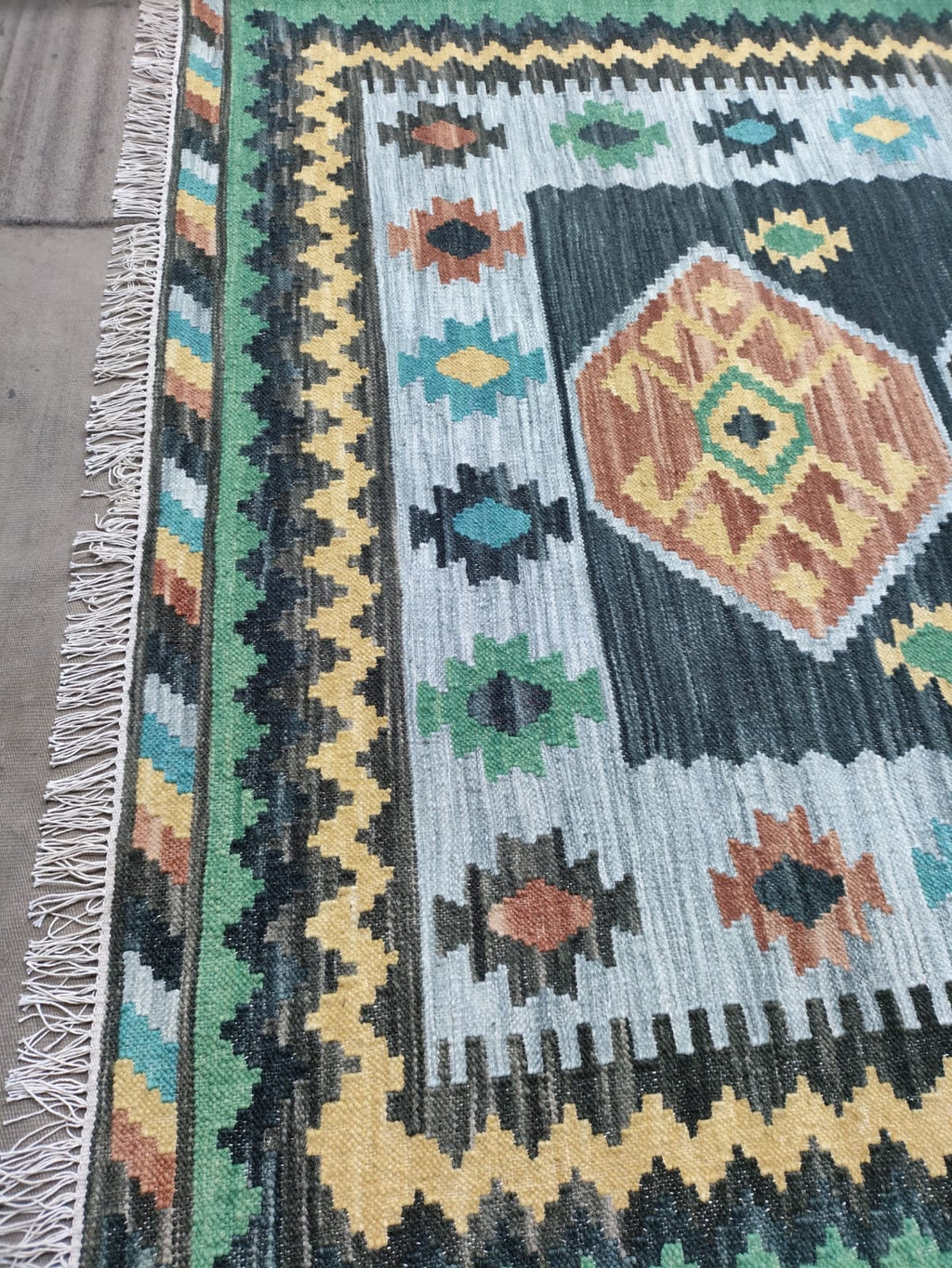Handwoven Wool Dari Rug – Green Geometric Kilim Area Rug