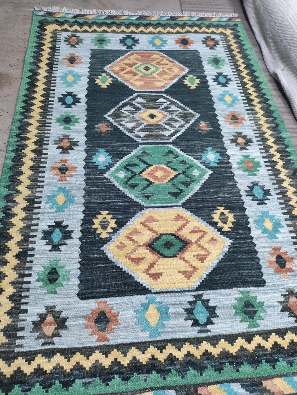 Handwoven Wool Dari Rug – Green Geometric Kilim Area Rug