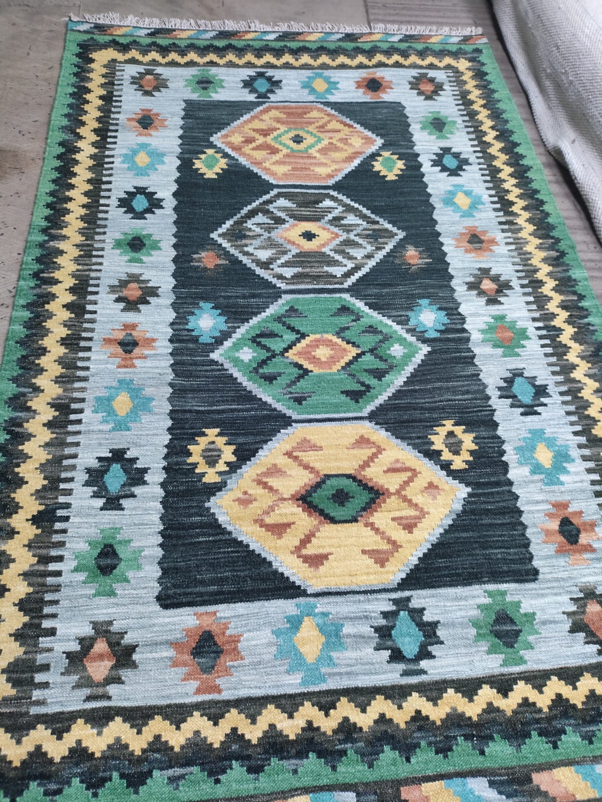 Handwoven Wool Dari Rug – Green Geometric Kilim Area Rug