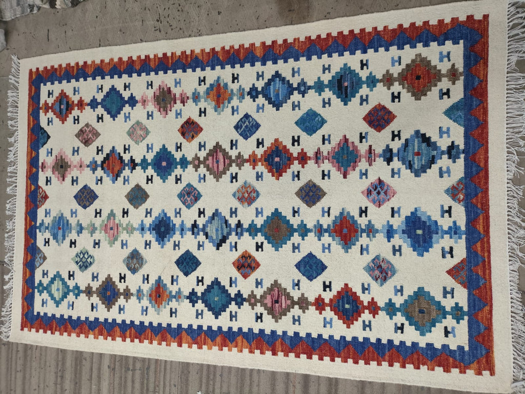 Handwoven Wool Dari Rug – White Geometric Kilim Area Rug