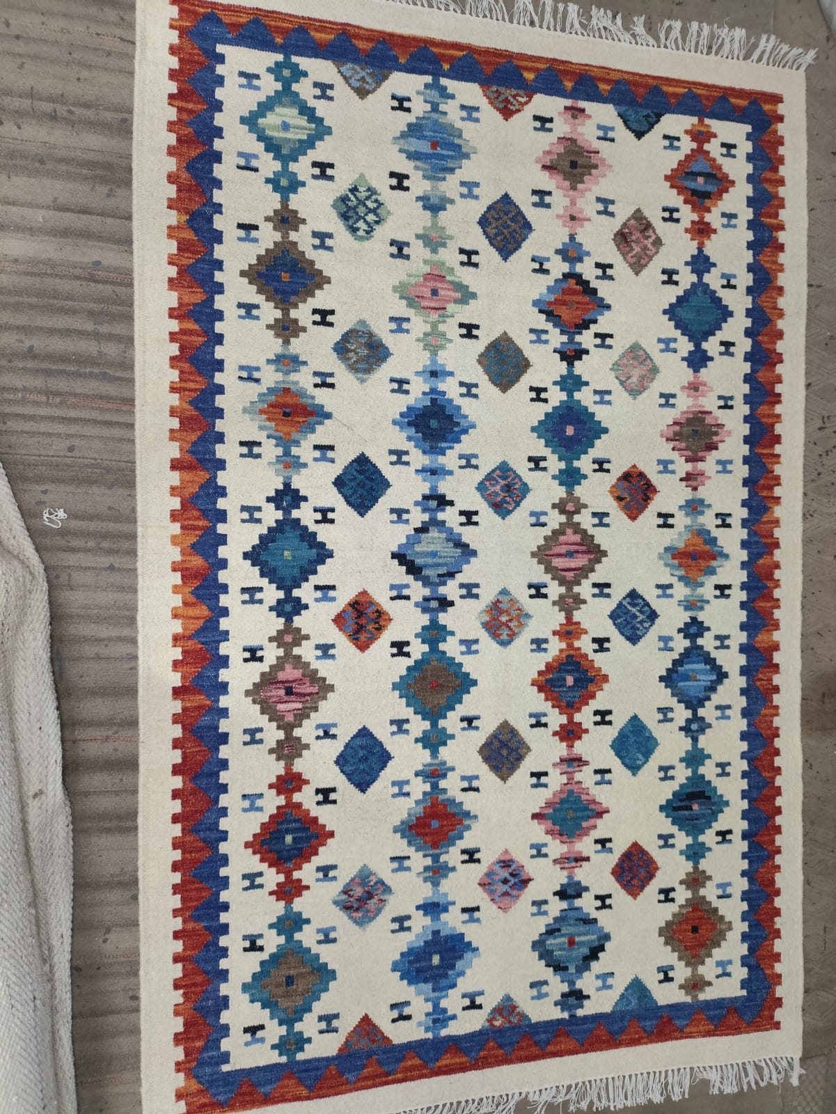 Handwoven Wool Dari Rug – White Geometric Kilim Area Rug